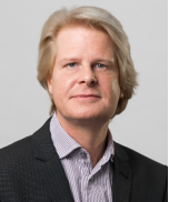 Rob Davis Responsable des contenus chez Sharp Europe